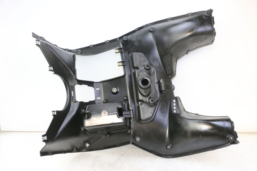 photo de TAPA FRONTAL INTERIOR QUADRO 4 4D 350 (2015 - 2018)