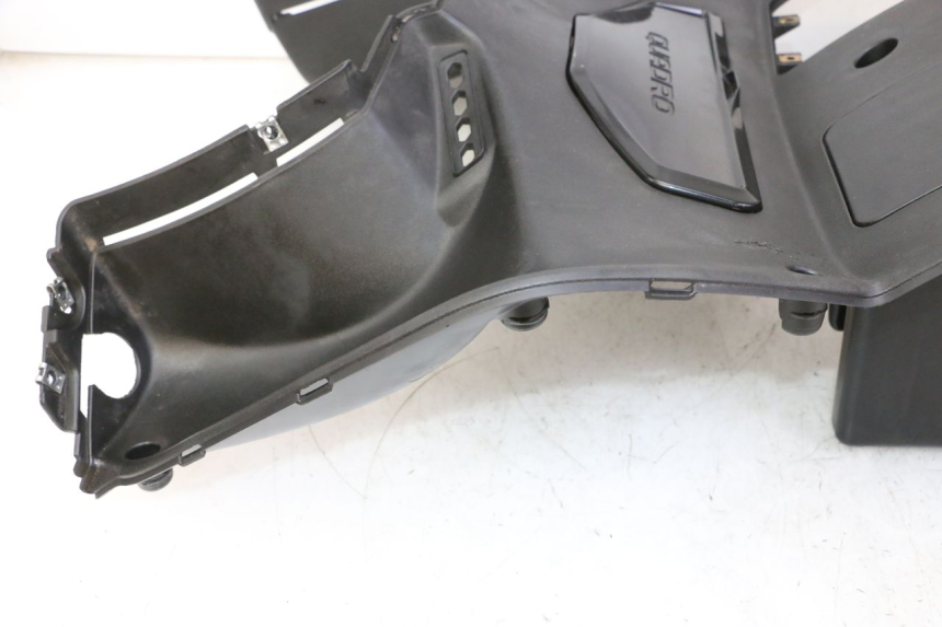 photo de TAPA FRONTAL INTERIOR QUADRO 4 4D 350 (2015 - 2018)