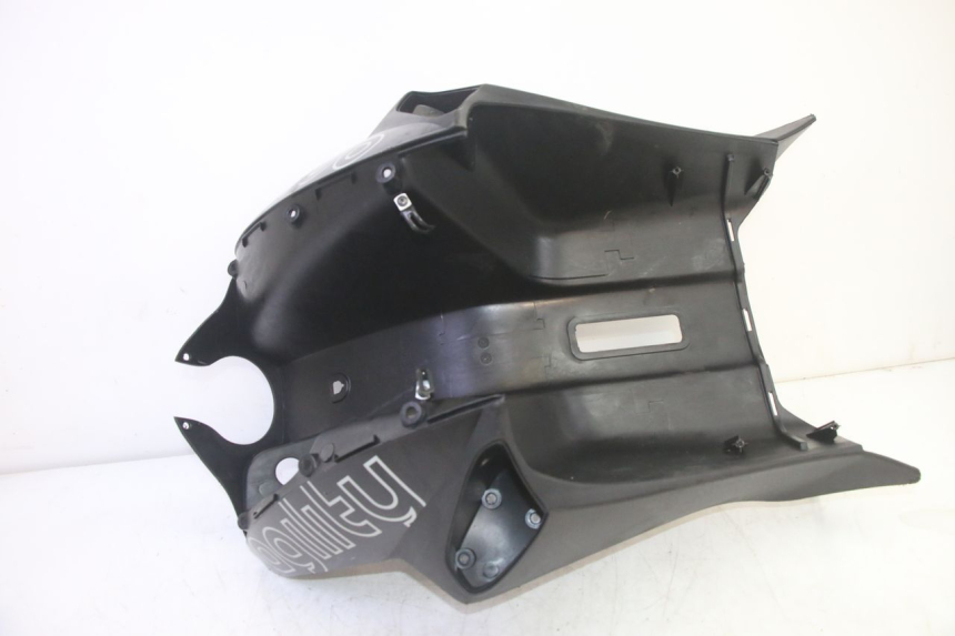 photo de PANEL INTERIOR KYMCO AGILITY 4T 50 (2018 - 2022) - Detalles de los puntos de fijación