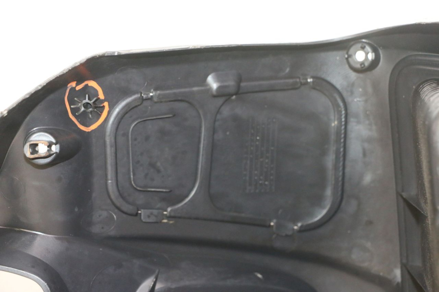 photo de PANEL INTERIOR SUZUKI BURGMAN 125 (2007 - 2014)