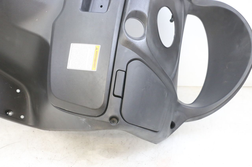 photo de PANEL INTERIOR SUZUKI BURGMAN 125 (2007 - 2014) - Zoom estado de uso
