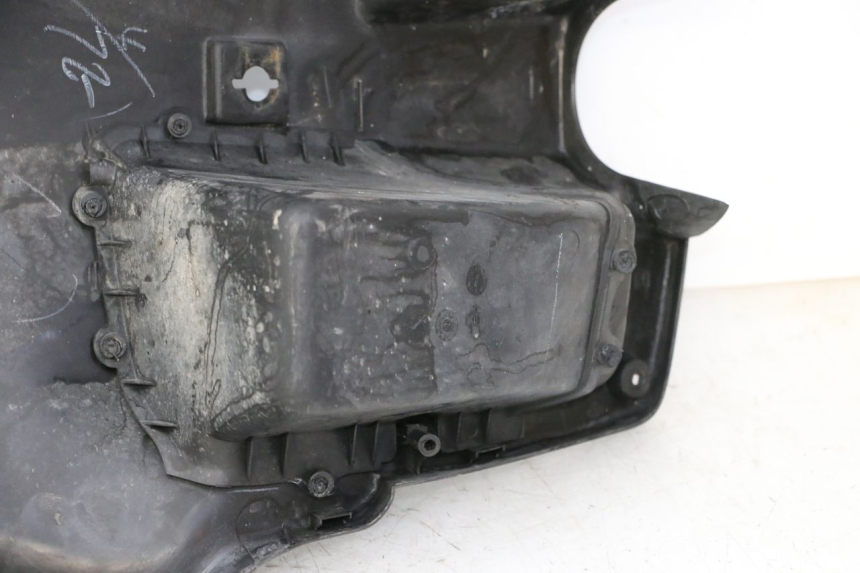photo de TAPA FRONTAL INTERIOR YAMAHA BW'S 100 (1999 - 2002)