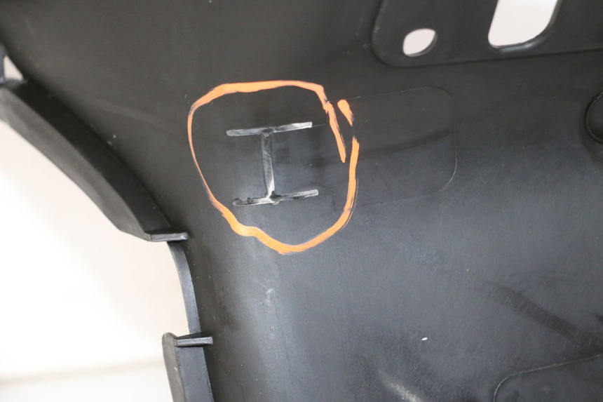 photo de TAPA FRONTAL INTERIOR KYMCO DINK STREET 125 (2009 - 2014)