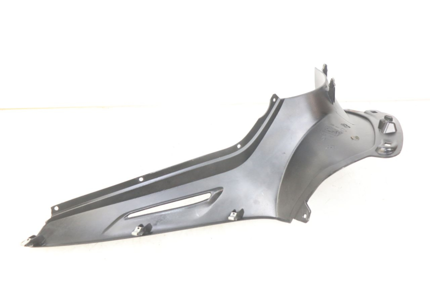 photo de PANEL INTERIOR DERECHO PIAGGIO BEVERLY 125 (2010 - 2015)