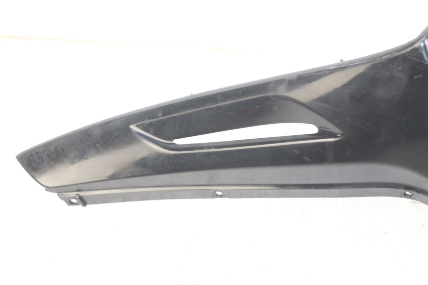 photo de PANEL INTERIOR DERECHO PIAGGIO BEVERLY 125 (2010 - 2015)