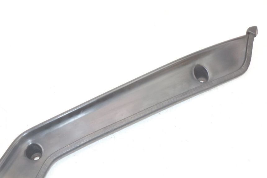 photo de TAPA FRONTAL INTERIOR KAWASAKI GTR 1000 (1994 - 2004)