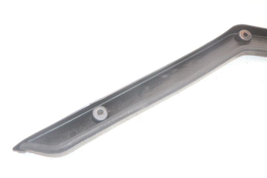 photo de TAPA FRONTAL INTERIOR KAWASAKI GTR 1000 (1994 - 2004)