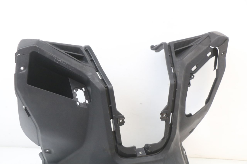 photo de TAPA FRONTAL INTERIOR LONGJIA EASY MAX 125 (2020 - 2024)