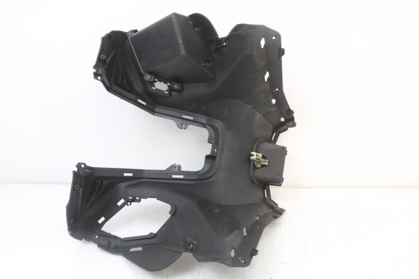 photo de TAPA FRONTAL INTERIOR LONGJIA EASY MAX 125 (2020 - 2024)