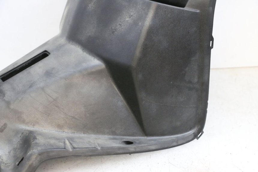 photo de TAPA FRONTAL INTERIOR MBK FLAME X 125 (2007 - 2016) - Otra vista del artículo