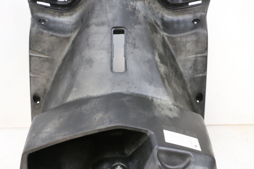 photo de TAPA FRONTAL INTERIOR MBK FLAME X 125 (2007 - 2016) - Primer plano de alta resolución