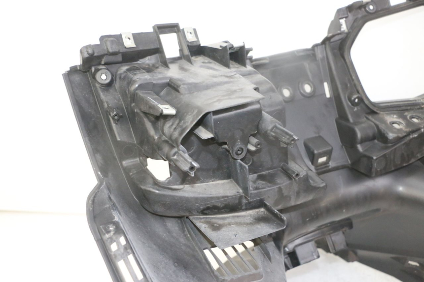 photo de TAPA FRONTAL INTERIOR HONDA FORZA ABS 300 (2013 - 2019)