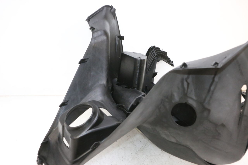 photo de TAPA FRONTAL INTERIOR JM MOTORS GTS 125 (2015 - 2019) - Vista general del producto