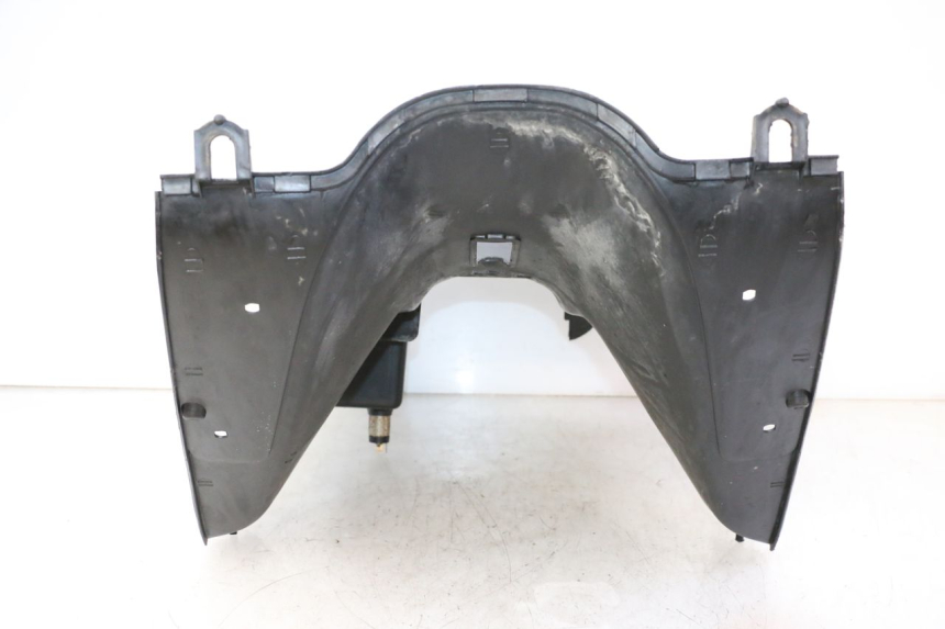 photo de TAPA FRONTAL INTERIOR DAELIM HISTORY 125 (2001 - 2002) - Zoom sobre los componentes