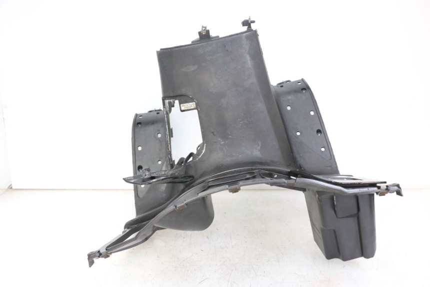 photo de TAPA FRONTAL INTERIOR HONDA FES S-WING SWING 125 (2007 - 2015)