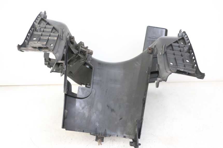 photo de TAPA FRONTAL INTERIOR HONDA FES S-WING SWING 125 (2007 - 2015)