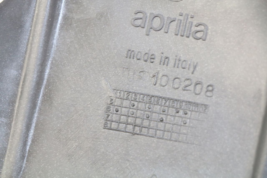 photo de PANEL INTERIOR INFERIOR APRILIA SCARABEO 100 (2003 - 2012)