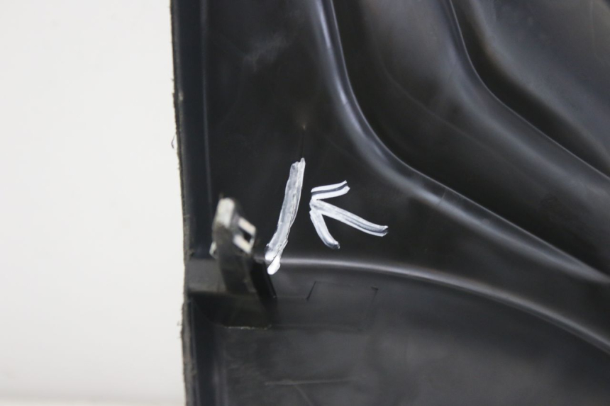 photo de TABLERO INTERIOR INFERIOR PIAGGIO FLY 4T 50 (2013 - 2017)