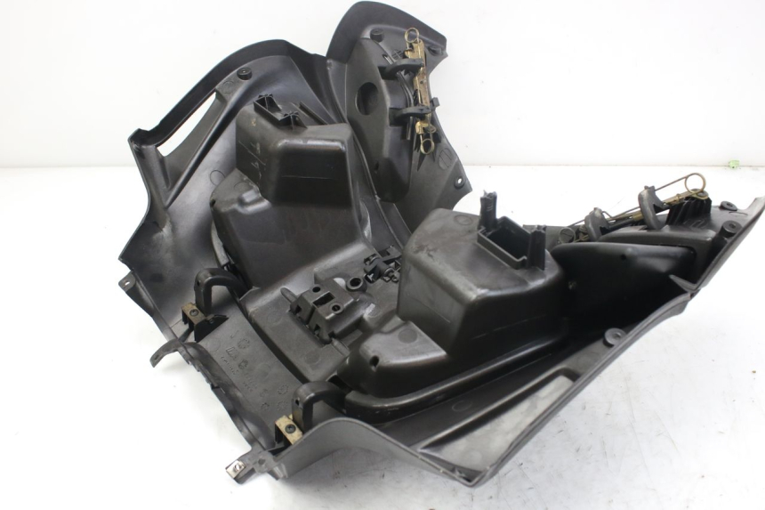 photo de TABLERO INTERIOR INFERIOR PIAGGIO X9 EVOLUTION 250 (2003 - 2007)