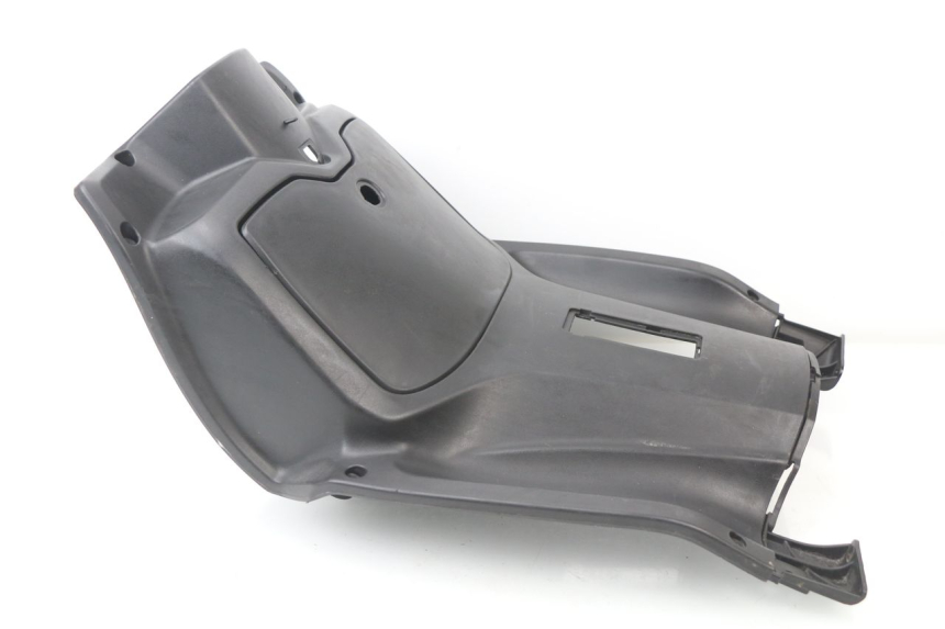 photo de TAPA FRONTAL INTERIOR SYM JET 4 50 (2010 - 2014) - Detalles de los puntos de fijación