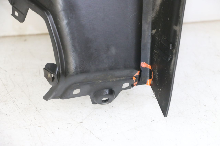 photo de TAPA FRONTAL INTERIOR PIAGGIO MP3 LT 400 (2007 - 2012)