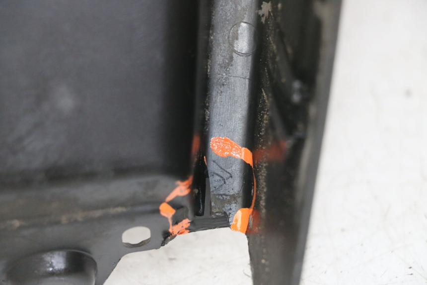 photo de TAPA FRONTAL INTERIOR PIAGGIO MP3 LT 400 (2007 - 2012)