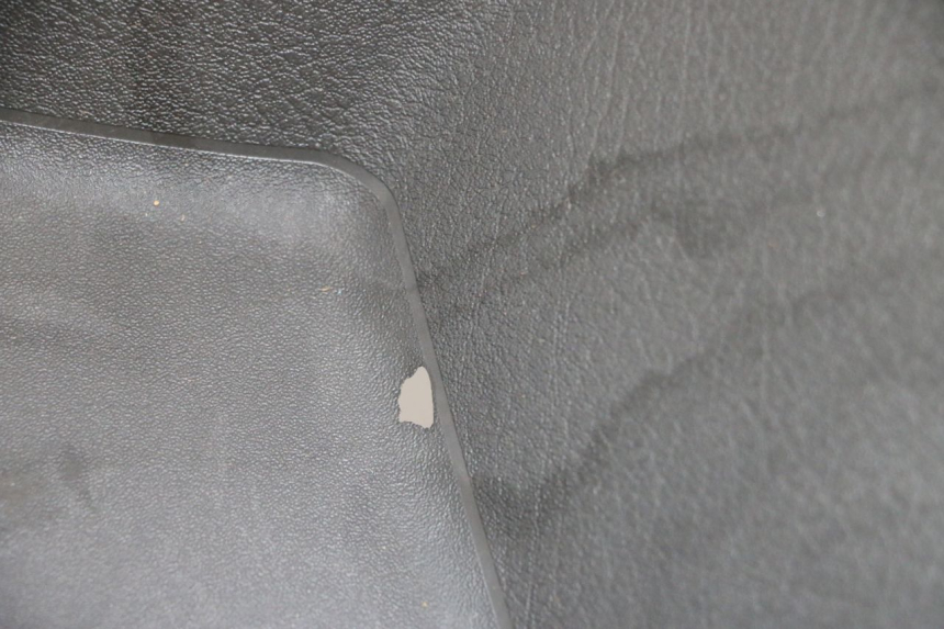 photo de TAPA FRONTAL INTERIOR PIAGGIO MP3 LT 400 (2007 - 2012)