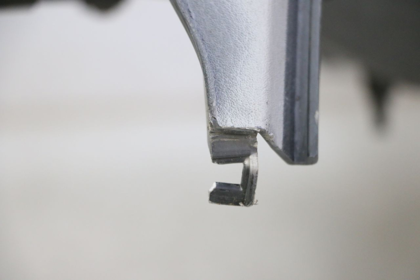 photo de TAPA FRONTAL INTERIOR PIAGGIO MP3 RL 250 (2007 - 2010)