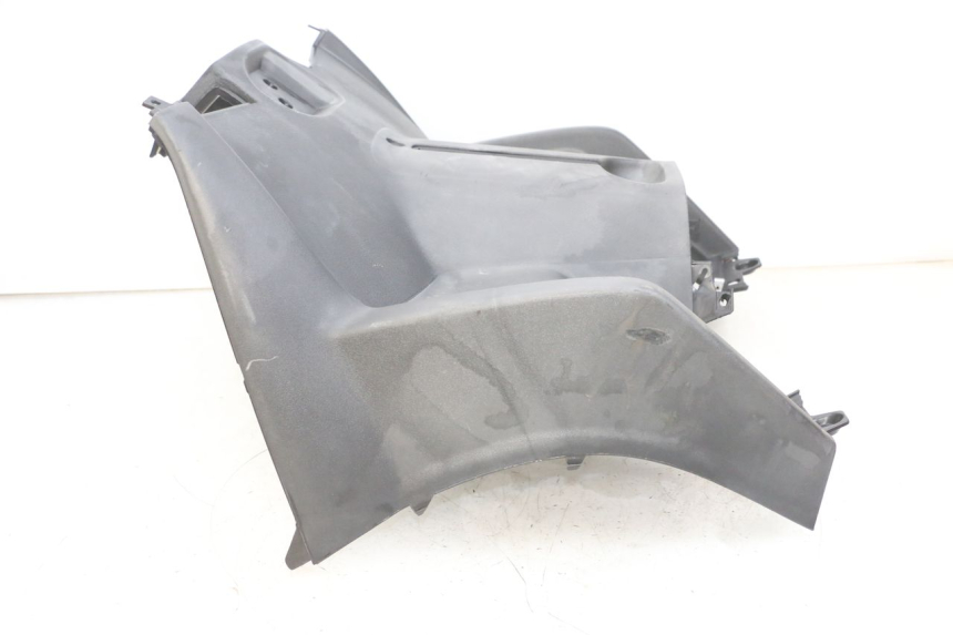 photo de TAPA FRONTAL INTERIOR PIAGGIO MP3 RL 250 (2007 - 2010) - Estado de la superficie y material