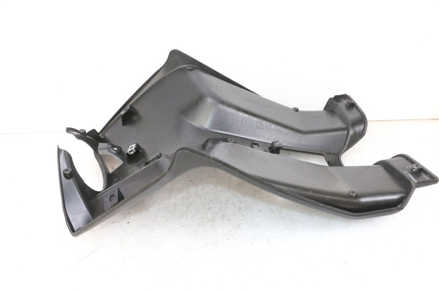 photo de TAPA FRONTAL INTERIOR PIAGGIO NEW TYPHOON 50 (2018 - 2021) - Estado de la superficie y material