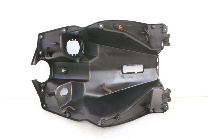 photo de TAPA FRONTAL INTERIOR SYM ORBIT III 3 4T 50 (2021 - 2025) - Detalle de la pieza