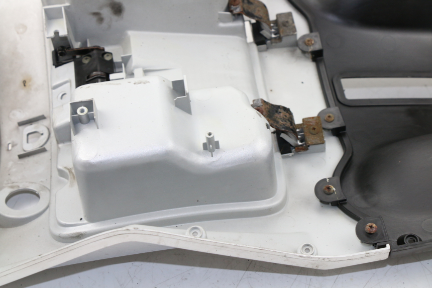 photo de TAPA FRONTAL INTERIOR KYMCO PEOPLE S 125 (2000 - 2008)