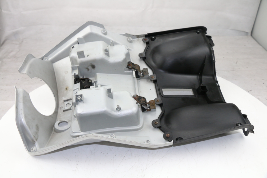 photo de TAPA FRONTAL INTERIOR KYMCO PEOPLE S 125 (2000 - 2008)