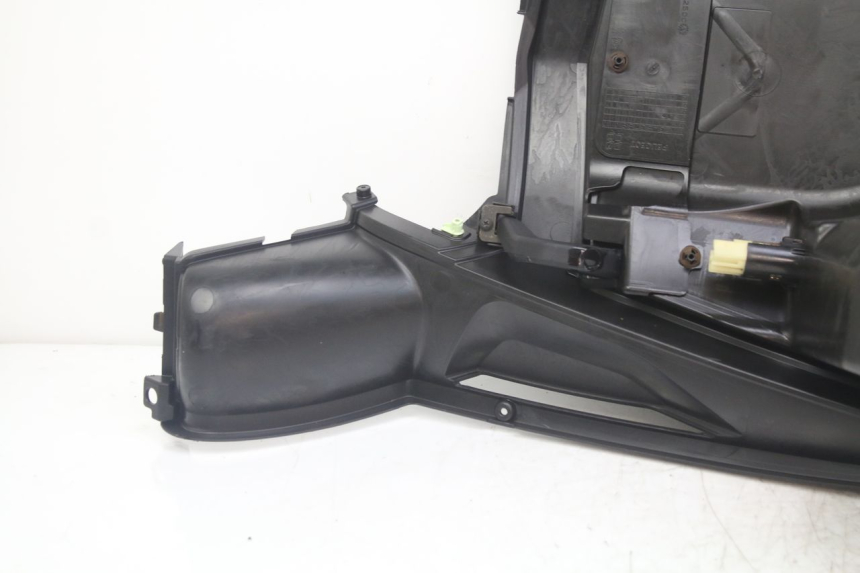 photo de TAPA FRONTAL INTERIOR PEUGEOT GEOPOLIS RS 125 (2007 - 2009)