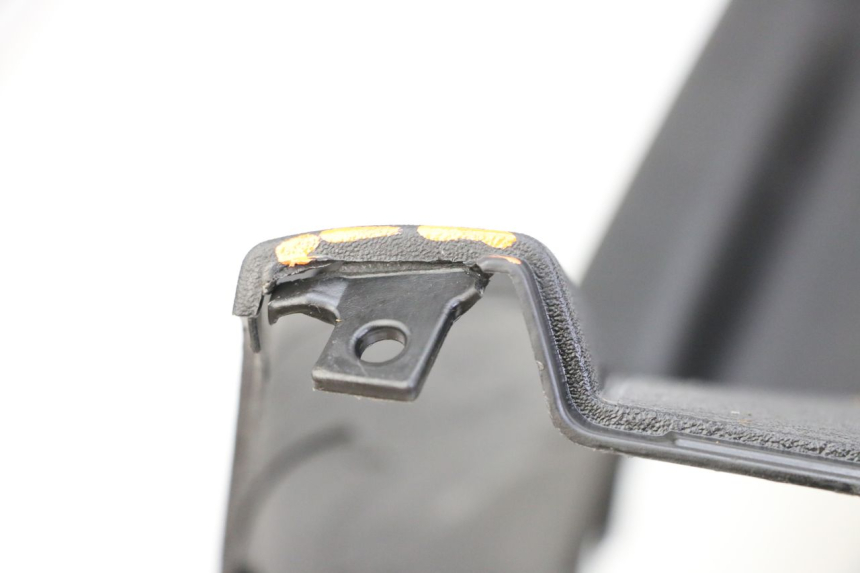 photo de TAPA FRONTAL INTERIOR PIAGGIO MP3 500 (2014 - 2016)