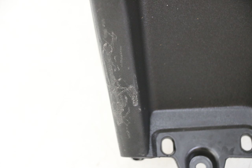 photo de TAPA FRONTAL INTERIOR PIAGGIO MP3 500 (2014 - 2016)