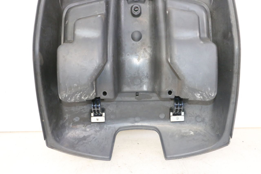 photo de TAPA FRONTAL INTERIOR PIAGGIO VESPA LX 150 (2005 - 2013)