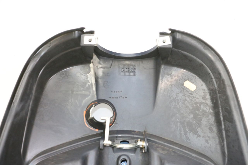 photo de TAPA FRONTAL INTERIOR PIAGGIO VESPA LX 150 (2005 - 2013)