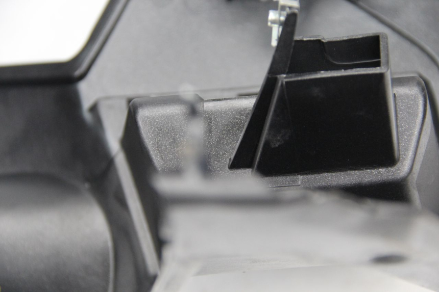 photo de TAPA FRONTAL INTERIOR PEUGEOT SATELIS 125 (2013 - 2018)