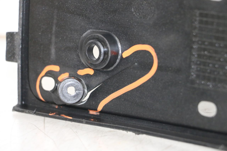 photo de PANEL INTERIOR PEUGEOT SATELIS 125 (2010 - 2012)