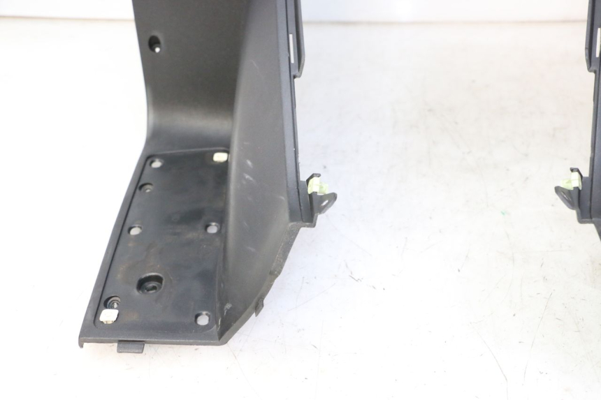 photo de TAPA FRONTAL INTERIOR PEUGEOT SATELIS 125 (2013 - 2018)