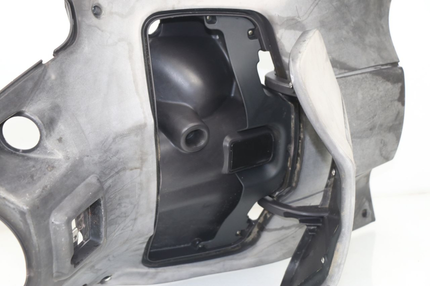 photo de TAPA FRONTAL INTERIOR APRILIA SPORT CITY SPORTCITY 125 (2005 - 2008)