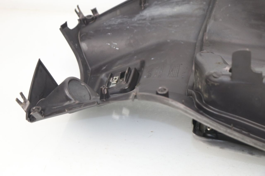 photo de TAPA FRONTAL INTERIOR APRILIA SPORT CITY SPORTCITY 125 (2005 - 2008)