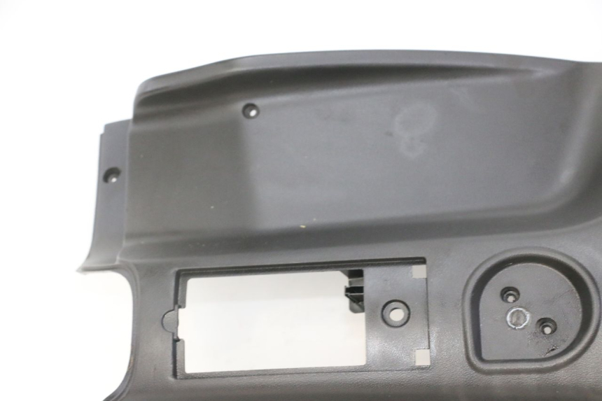 photo de TAPA FRONTAL INTERIOR APRILIA SR 2T 50 (2018 - 2022)