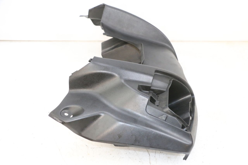 photo de TAPA FRONTAL SUPERIOR SUZUKI BURGMAN 650 (2013 - 2020)