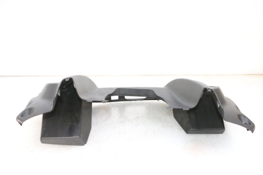 photo de TAPA FRONTAL SUPERIOR SUZUKI BURGMAN 650 (2013 - 2020)