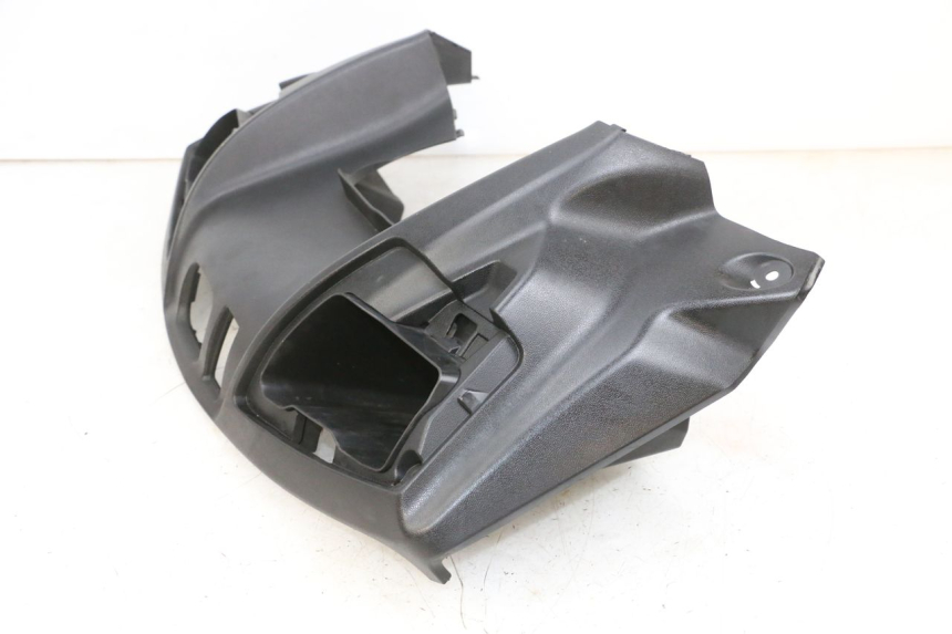 photo de TAPA FRONTAL SUPERIOR SUZUKI BURGMAN 650 (2013 - 2020)