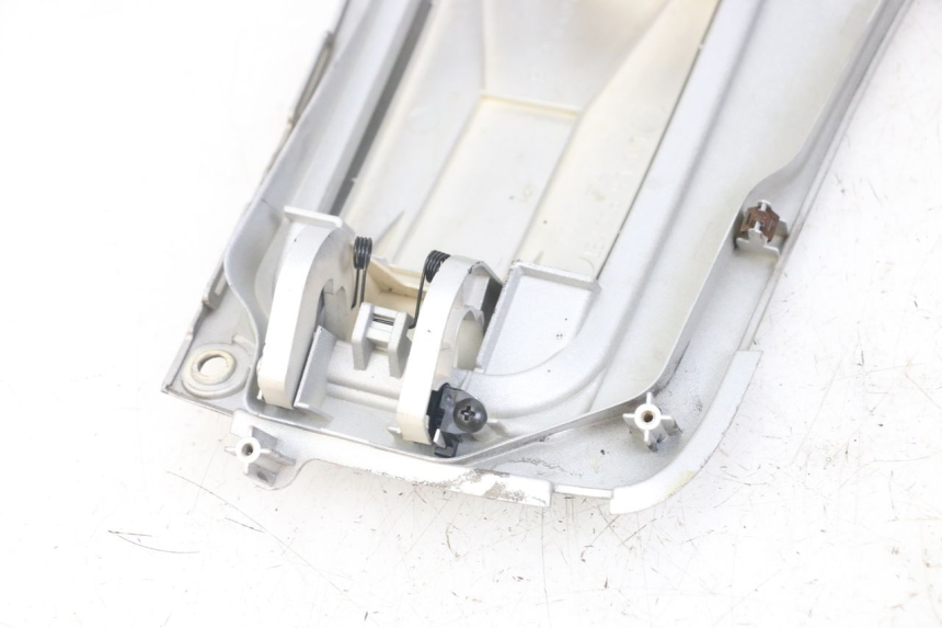 photo de TAPA FRONTAL SUPERIOR HONDA FJS SILVERWING SILVER WING 600 (2001 - 2010)