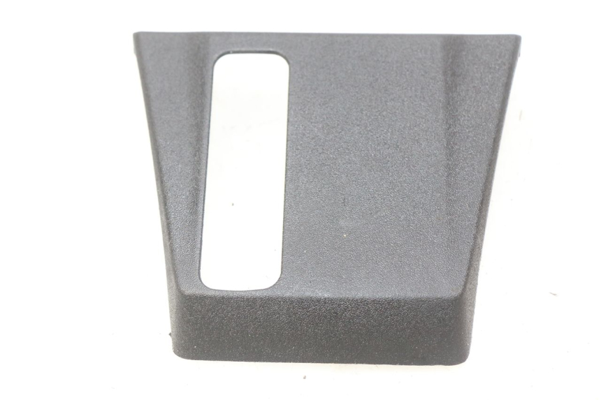 photo de PANEL INTERIOR SUPERIOR PIAGGIO MP3 500 (2014 - 2016)