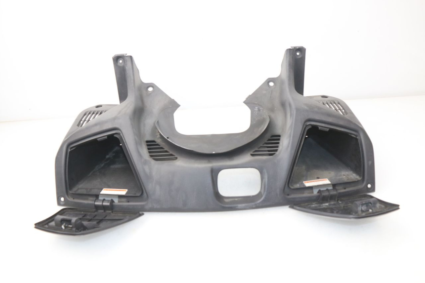 photo de TAPA FRONTAL SUPERIOR SUZUKI BURGMAN 650 (2002 - 2004)